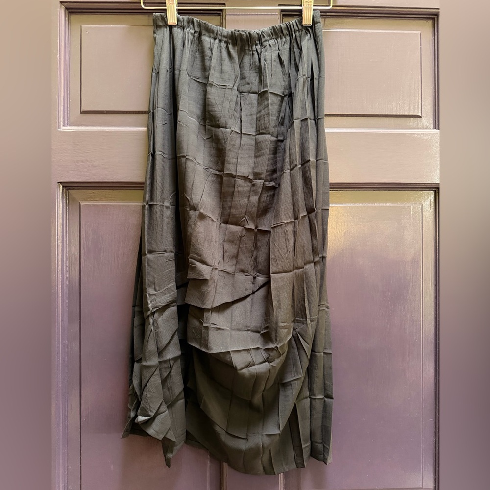 Babette Black Pleated Skirt